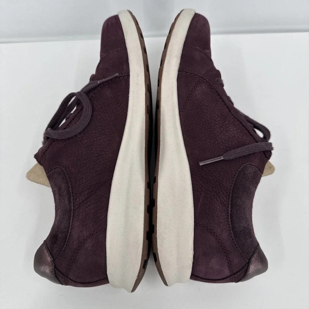 Clarks Sneakers Womens 9 M Un Adorn Shoes Purple Leather Lace Up Comfort Walking